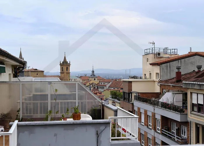 Atico Quintana I - Con Terraza, Vistas A La Ciudad, En El Centro, Con Wifi Y Garaje