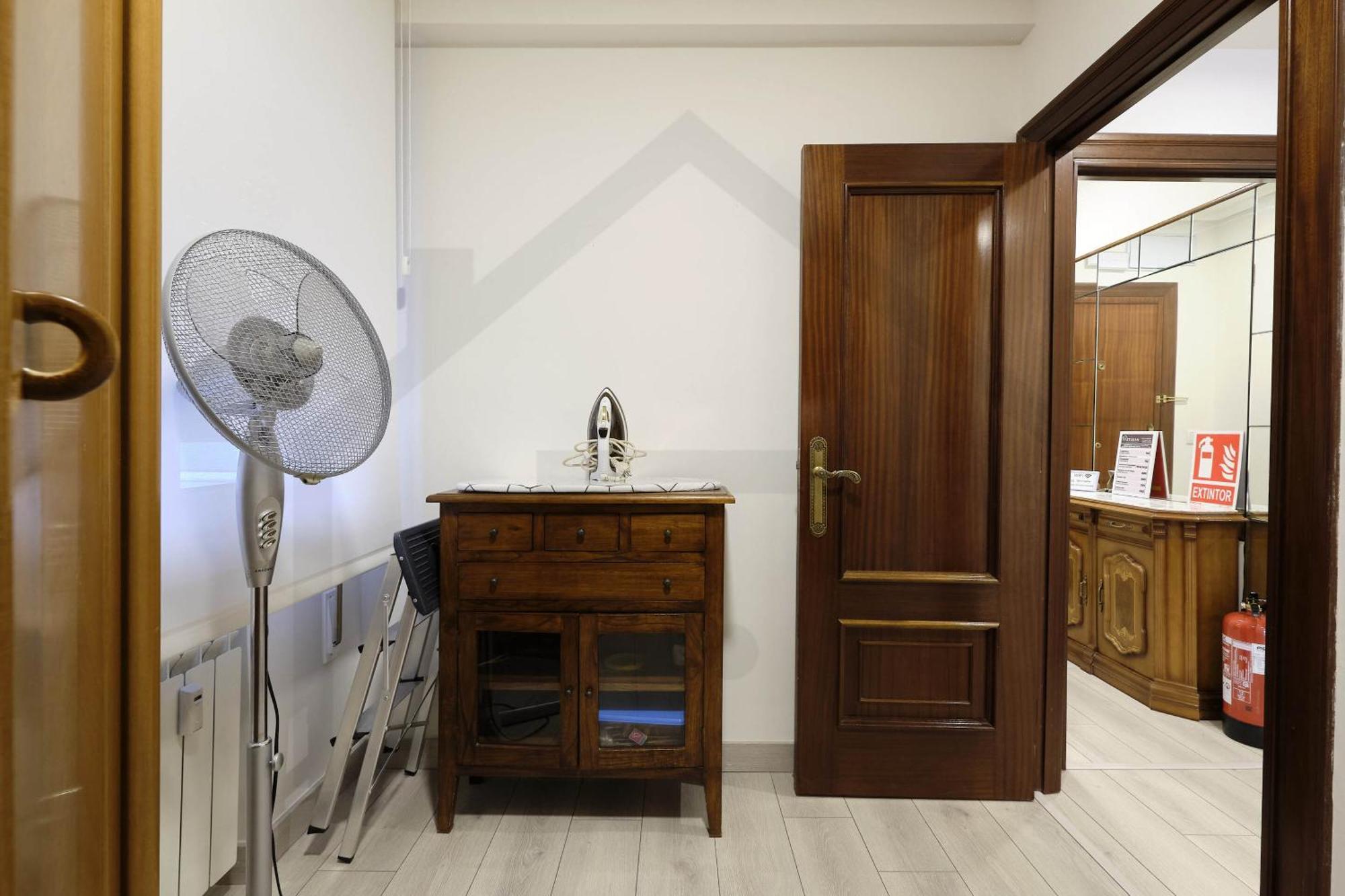 Atico Quintana I - Con Terraza, Vistas A La Ciudad, En El Centro, Con Wifi Y Garaje Appartement
