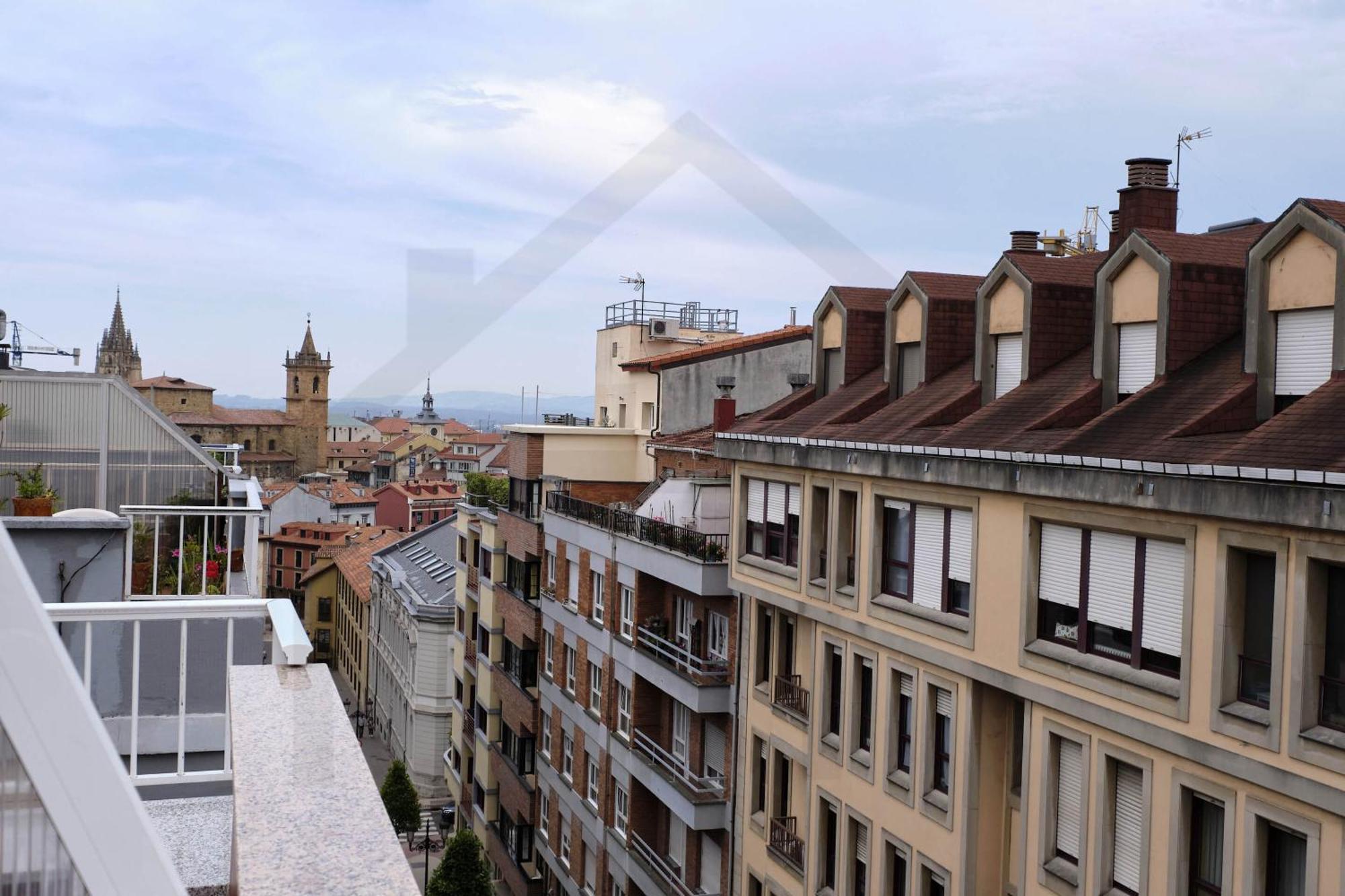 Atico Quintana I - Con Terraza, Vistas A La Ciudad, En El Centro, Con Wifi Y Garaje Appartement *